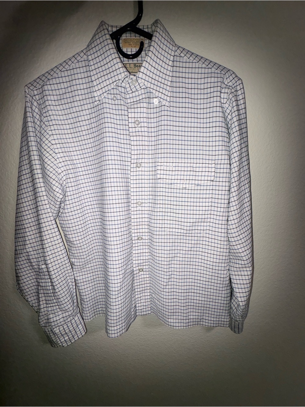 Vintage L.L.Bean Button Down Shirt Mens Medium 15-32 White Blue Plaid Made USA
